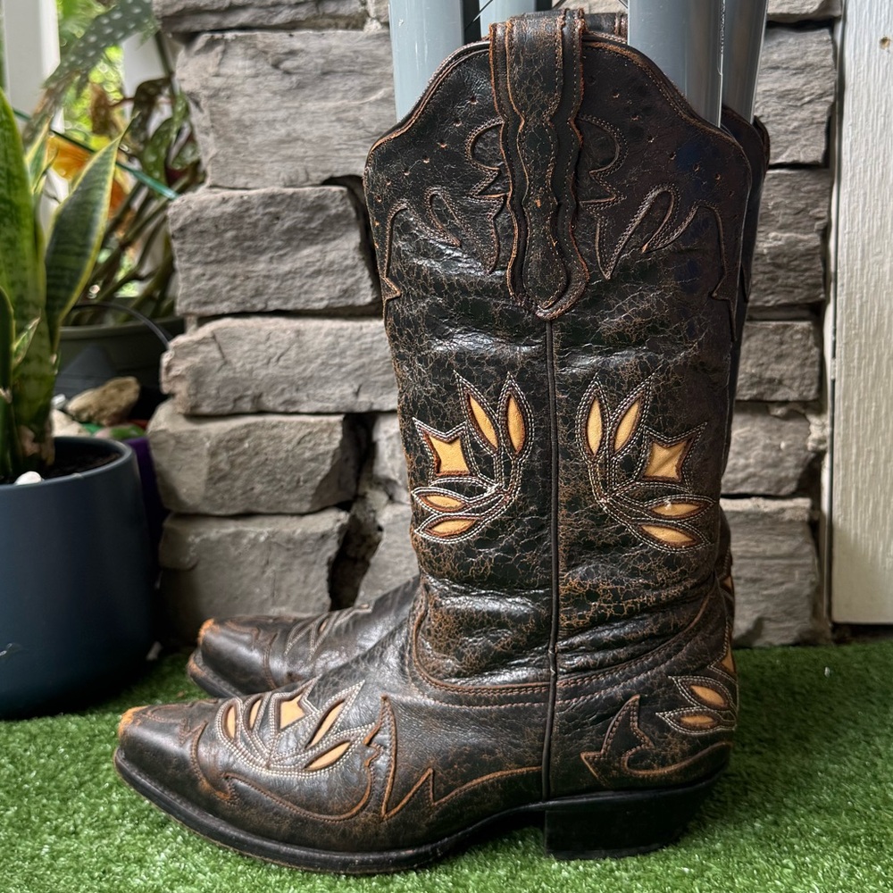 Pecos Belle Hidalgo Distressed Leather Women’s Boots